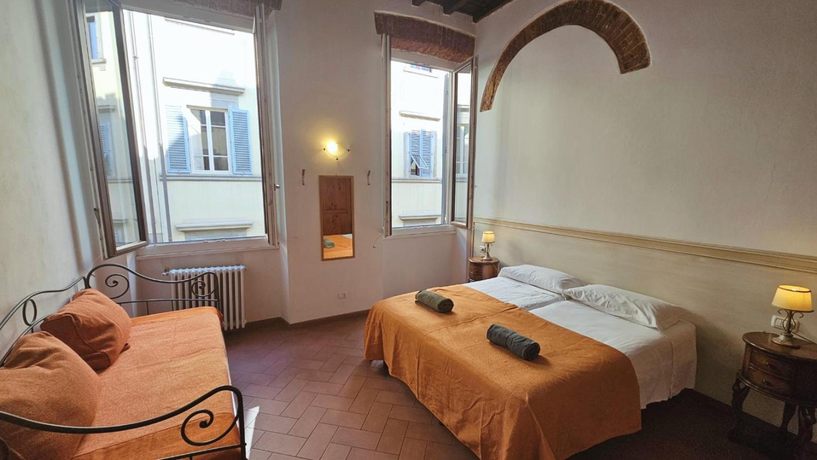 Vista Duomo, L'esperienza Di Dormire Nella Storia Appartement *